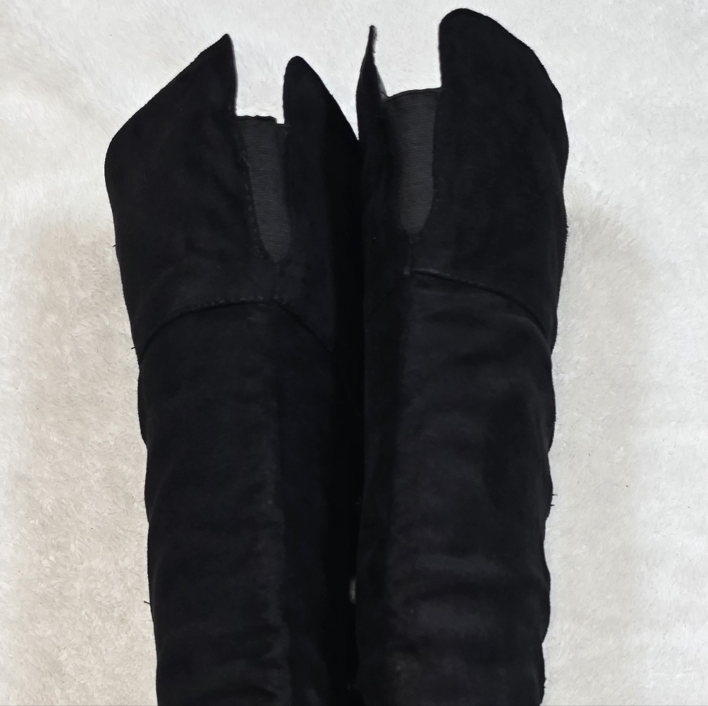 Italina Black Plush Suede Pom-Pom Over-Knee Boots Coquette Whimsigoth Sz.8 - Picture 13 of 16